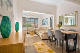 Birch Barn Retreat Spacious 4BR House with FREE Parking Sleeps 6 - Image 5