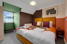 Harland Haven: Spacious 4BR House in Ipswich - Image 5