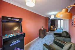 Harland Haven: Spacious 4BR House in Ipswich - Image 3