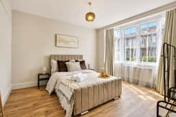 Wembley Garden Retreat |4BR|Sleeps 7|Near Station - Image 2