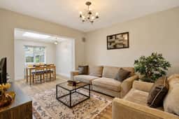 Wembley Garden Retreat |4BR|Sleeps 7|Near Station - Image 2