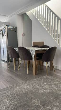 Room 4, 2 Twickenham Gardens, London - Image 4