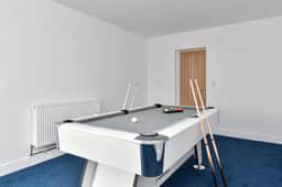 Contractor-Friendly 6BR 6 En-Suites | Free Parking - Image 3