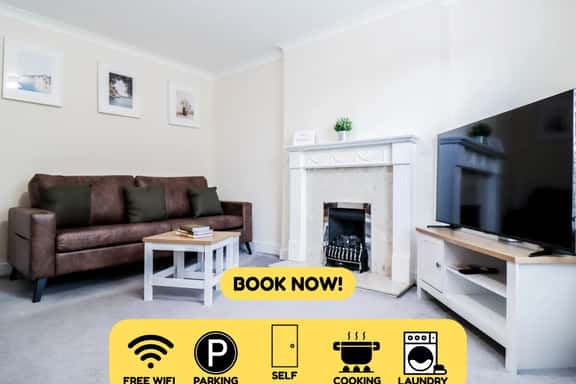 Family-Friendly 3BR Home by the Thames with FREE Parking - Image 1