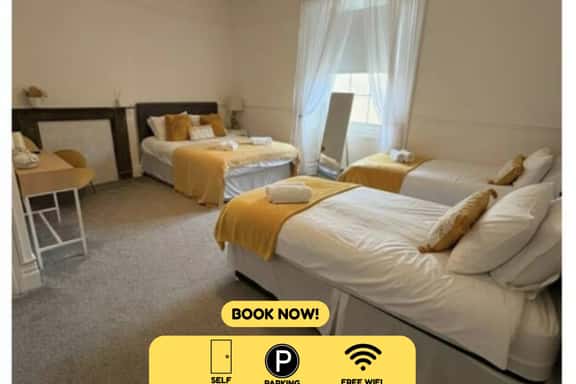 Room 10 -  Manor Park Country House, Wales - Image 1