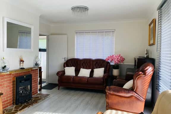Red Brick Haven 5Bed 2Bath for Memorable Reunions - Image 1