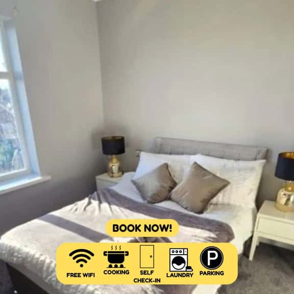 West Midlands Home - 3BR w/FREE Parking and WIFI - Image 1