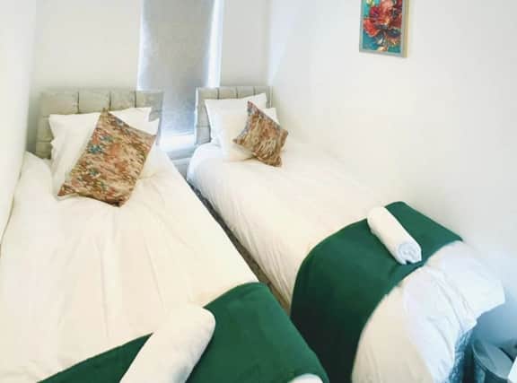 3-Bedroom Gem in Manchester with Free Parking - Image 5