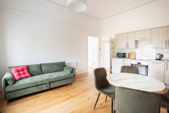 Charming 2BR Sanctuary St Leonards on Sea - Flat 4 - Image 3