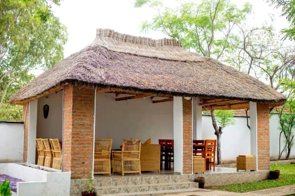 The Bay Cottage: 4BR Retreat in Cape Maclear - Image 2