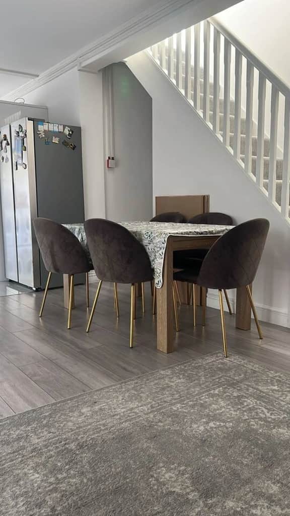 Room 4, 2 Twickenham Gardens, London - Image 4